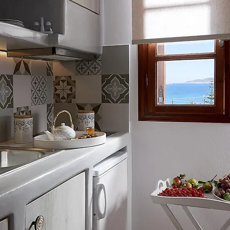 Mirabeli & * Pollonia