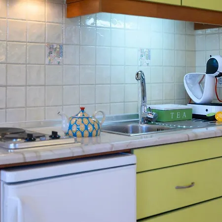 Lägenhet Mirabeli & *