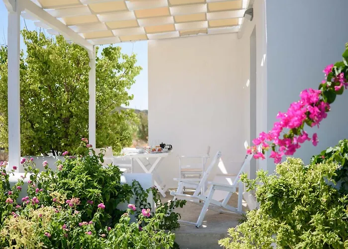 Mirabeli & Apartment Pollonia