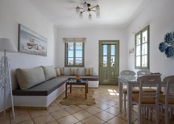 Mirabeli & Apartment Pollonia