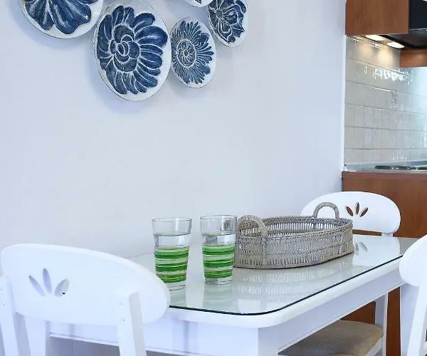 Apartment Mirabeli &