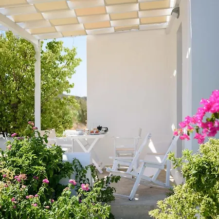 Mirabeli & Apartment Pollonia