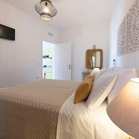 Apartment Mirabeli & Pollonia