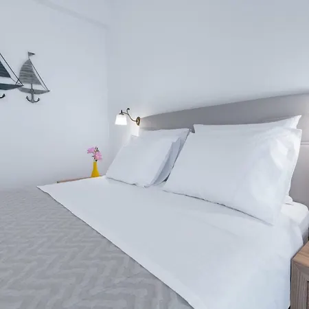 Mirabeli & Apartment Pollonia