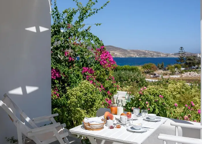 Апартаменты Mirabeli & *